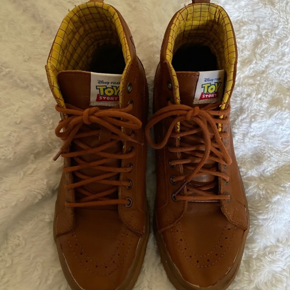 Woody Vans for @holohb91